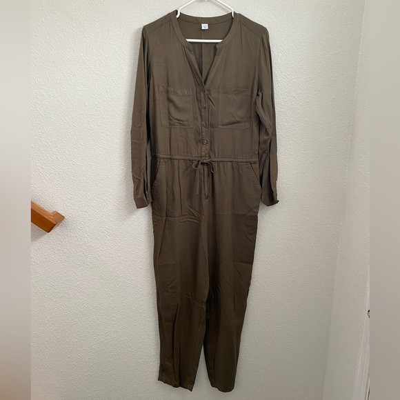 Old Navy Pants - Like New Old Navy olive long sleeve jumpsuit, size M